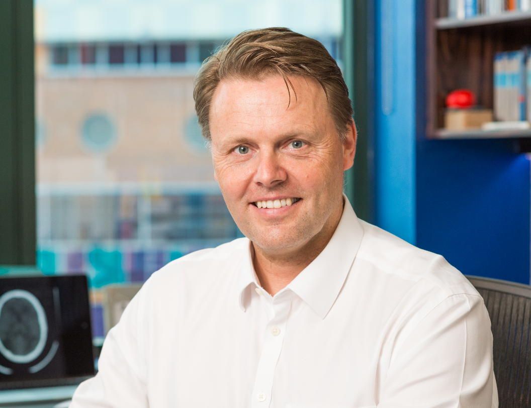 Dr Gert Tollesson - Neurosurgeon - Spring Hill | HealthShare
